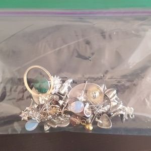 Random bag of earrings